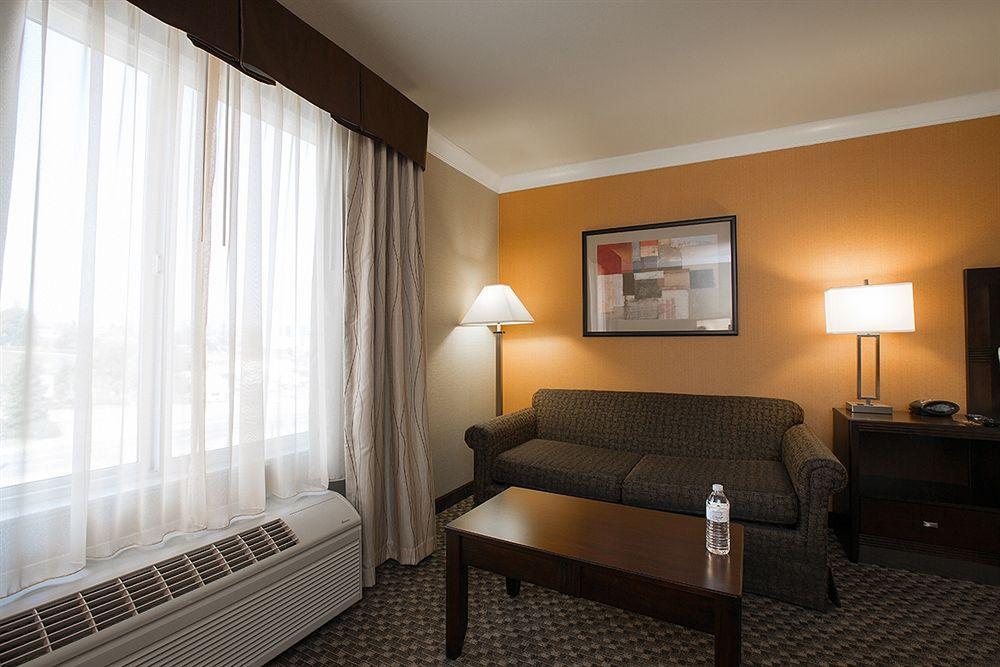 Express Hotel