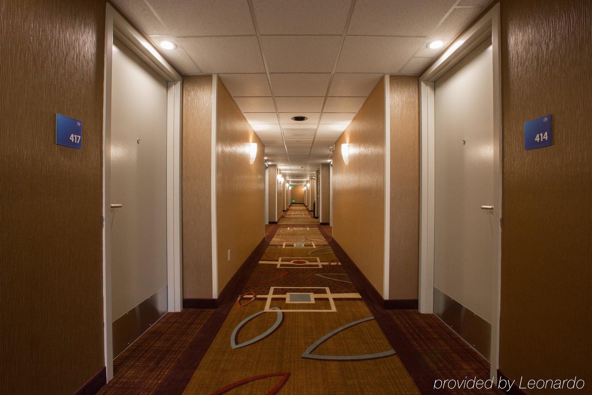 Express Hotel 2*